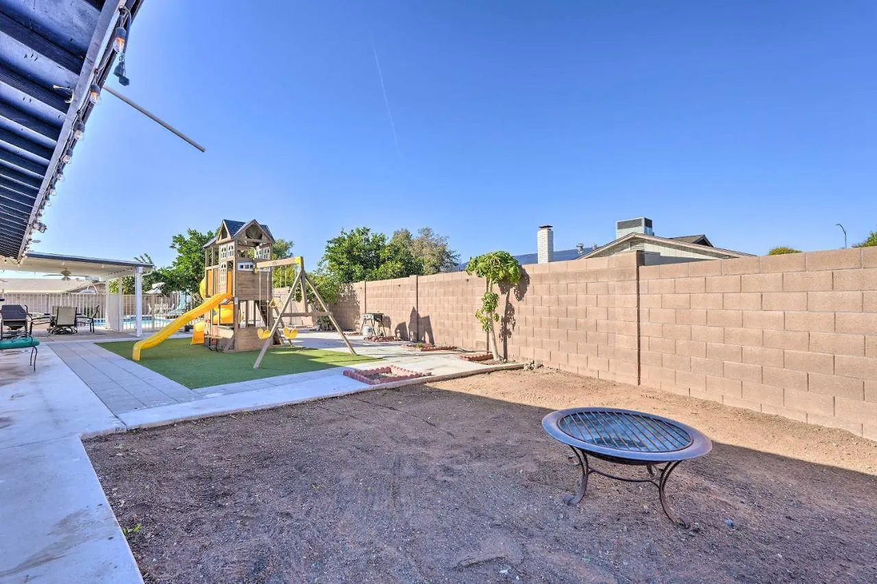 בית נופש Pet-Friendly Phoenix Home With Private Pool And Grill! ארצות הברית