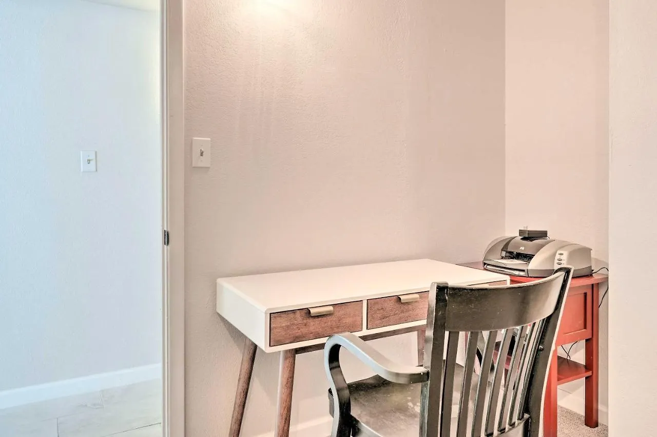 בית נופש Pet-Friendly Phoenix Home With Private Pool And Grill!