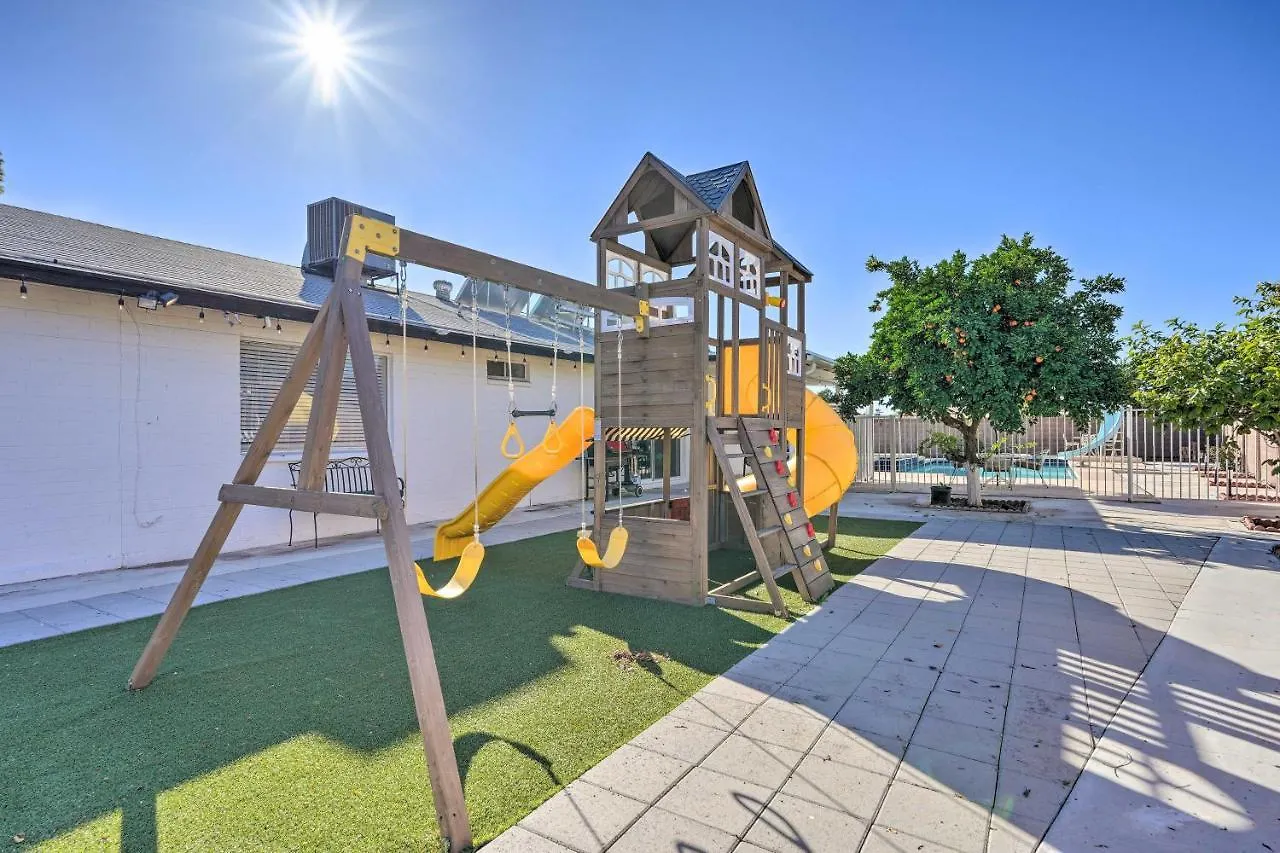 Сasa de vacaciones Pet-Friendly Phoenix Home With Private Pool And Grill!